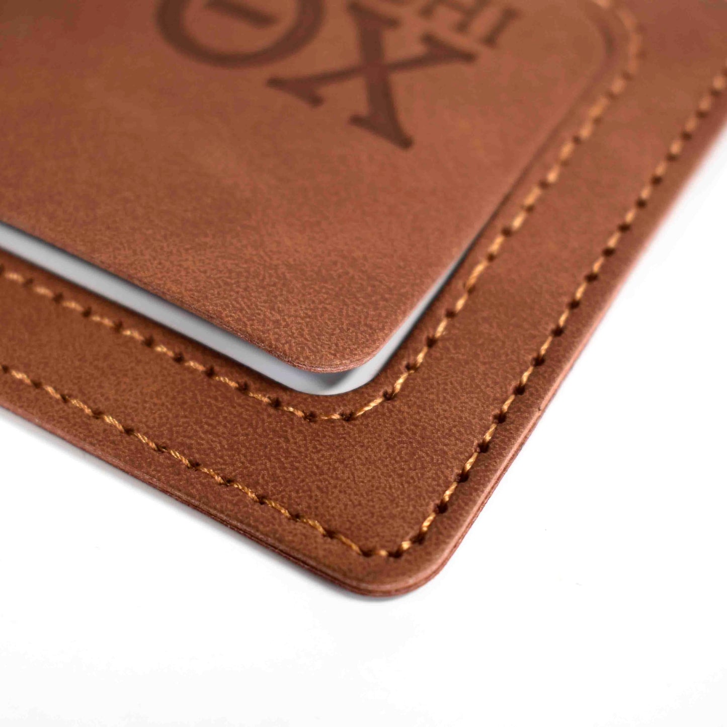 Phi Delta Theta Passport Holder & Luggage Tag Travel Gift Set