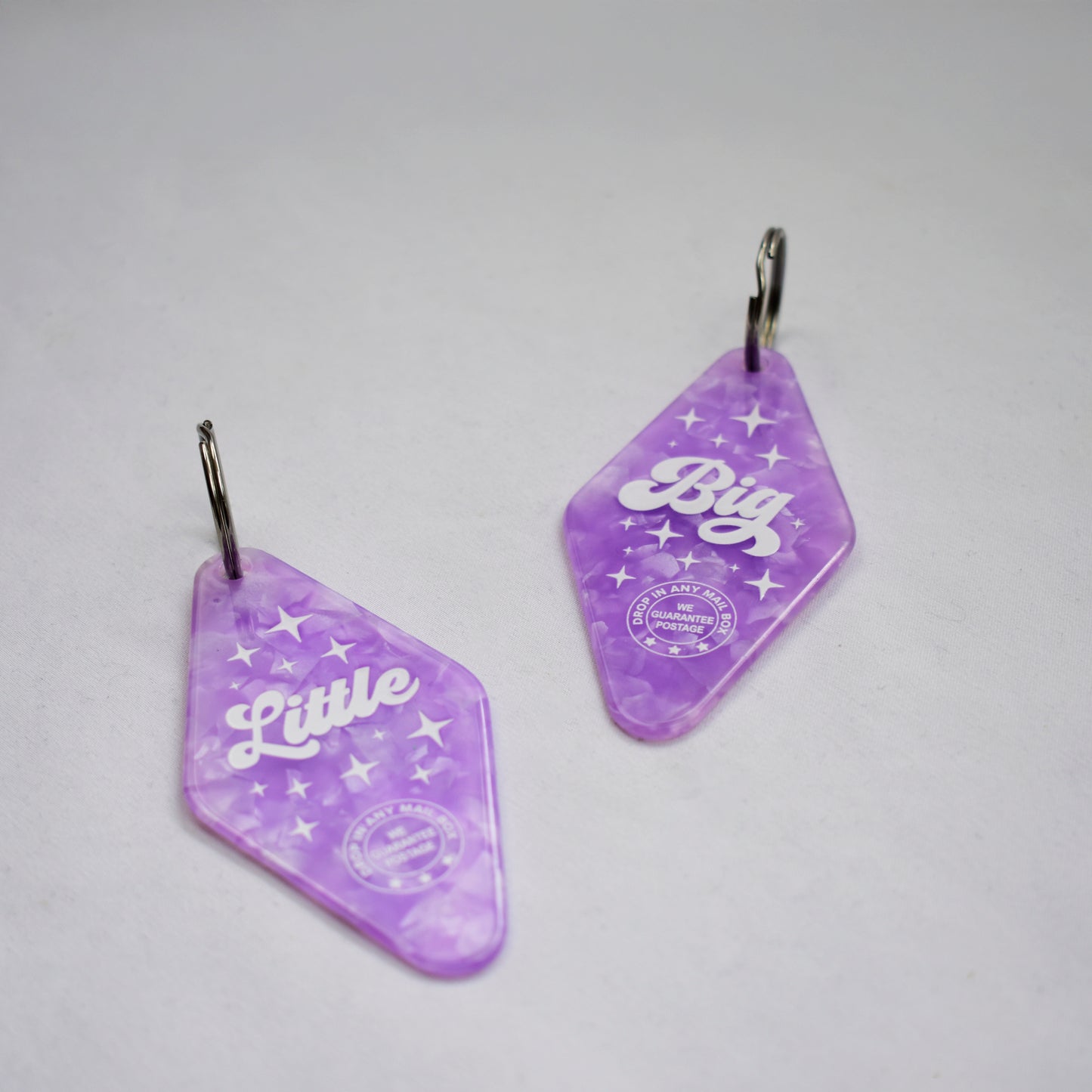 Little - Vintage Motel Keychain - Purple