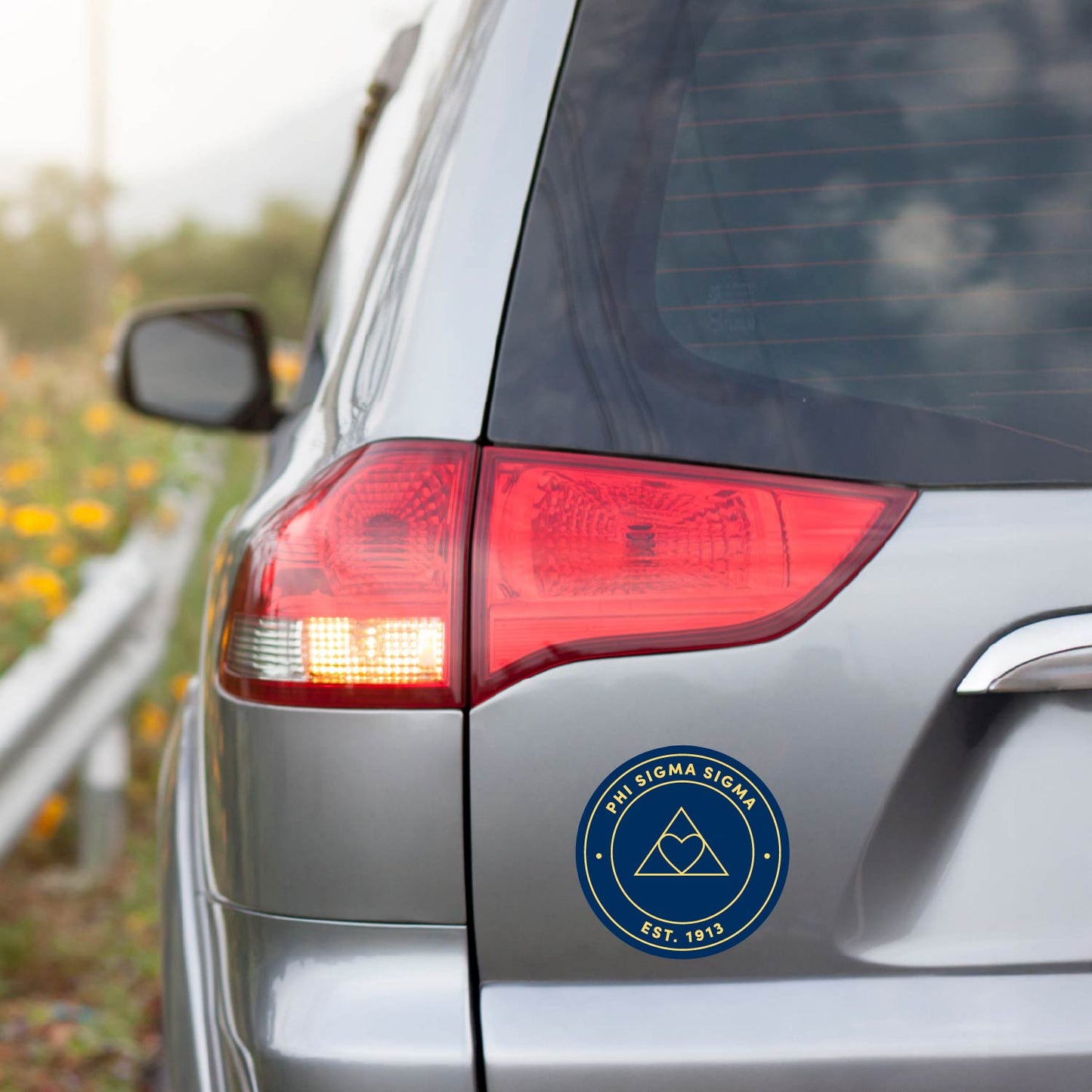 Phi Sigma Sigma Sorority Car Decal Sticker- Full Color Circle Logo